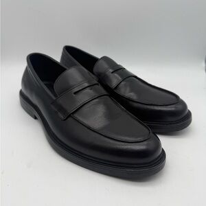BRAND NEW Express Men’s Black Leather Penny Loafer Size 10